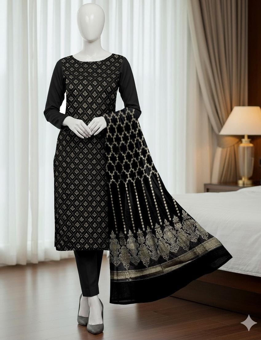 4 Session Embroidered 3 Piece